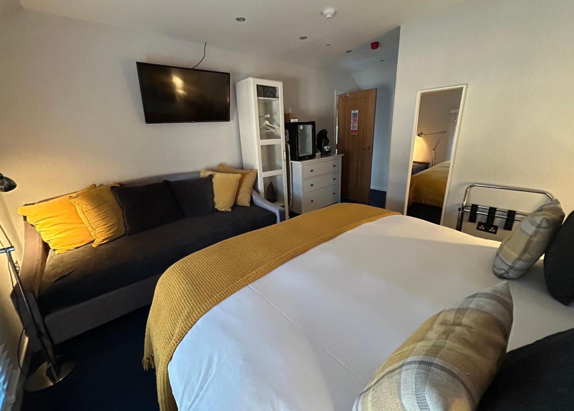 Lochindaal Hotel